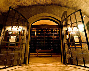 サントリー 登美の丘 ワイナリー ワイン貯蔵庫