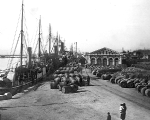 デ ムリェール 港と木樽