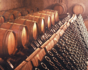 モンテ ロッサ ワイン貯蔵庫